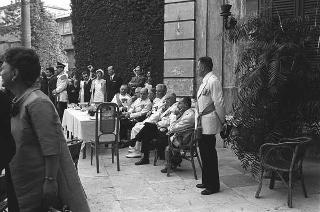 Ricevimento offerto nei giardini del Quirinale a personalità del mondo della cultura, dell'arte e del lavoro per la Festa della Repubblica