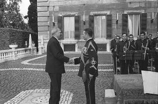 Ricevimento offerto nei giardini del Quirinale a personalità del mondo della cultura, dell'arte e del lavoro per la Festa della Repubblica