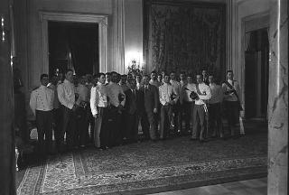 Visita di omaggio al Presidente della Repubblica Giuseppe Saragat a Castelporziano da parte degli allievi dell'Accademia di Modena