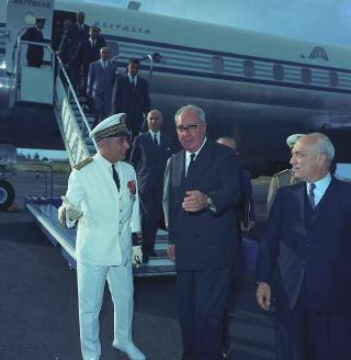 Visita di Stato del Presidente Giuseppe Saragat e del Ministro degli esteri Amintore Fanfani in Canada, Australia e Stati Uniti con soste di riposo a Tahiti, Nandi, Singapore e Ceylon (11 settembre - 3 ottobre 1967). Tahiti