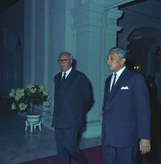 Visita di Stato del Presidente Giuseppe Saragat e del Ministro degli esteri Amintore Fanfani in Canada, Australia e Stati Uniti con soste di riposo a Tahiti, Nandi, Singapore e Ceylon (11 settembre - 3 ottobre 1967). Tahiti