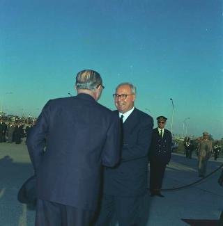 Visita di Stato del Presidente Giuseppe Saragat e del Ministro degli esteri Amintore Fanfani in Canada, Australia e Stati Uniti con soste di riposo a Tahiti, Nandi, Singapore e Ceylon (11 settembre - 3 ottobre 1967). Tahiti