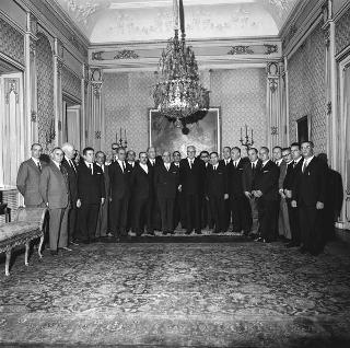 Sen. Giacinto Bosco, Ministro del lavoro e della previdenza sociale, con i funzionari dei servizi centrali e periferici degli Ispettorati del lavoro