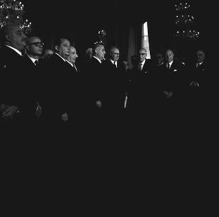 Auguri al Presidente della Repubblica Giuseppe Saragat da parte delle Alte Cariche dello Stato in occasione delle feste di Natale e Capodanno