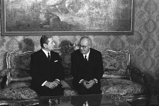G. Borg Olivier, Primo Ministro e Ministro degli affari esteri di Malta