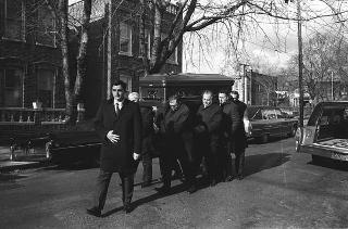 New York, Funerali di Luigi Antonini, Presidente del Consiglio italo-americano del lavoro. Corona del Presidente della Repubblica Giuseppe Saragat.