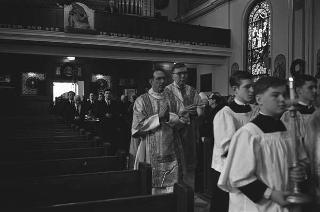 New York, Funerali di Luigi Antonini, Presidente del Consiglio italo-americano del lavoro. Corona del Presidente della Repubblica Giuseppe Saragat.