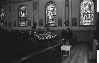 New York, Funerali di Luigi Antonini, Presidente del Consiglio italo-americano del lavoro. Corona del Presidente della Repubblica Giuseppe Saragat.