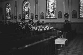New York, Funerali di Luigi Antonini, Presidente del Consiglio italo-americano del lavoro. Corona del Presidente della Repubblica Giuseppe Saragat.