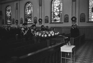 New York, Funerali di Luigi Antonini, Presidente del Consiglio italo-americano del lavoro. Corona del Presidente della Repubblica Giuseppe Saragat.