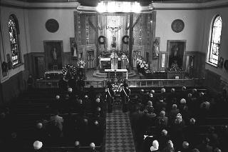 New York, Funerali di Luigi Antonini, Presidente del Consiglio italo-americano del lavoro. Corona del Presidente della Repubblica Giuseppe Saragat.