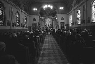 New York, Funerali di Luigi Antonini, Presidente del Consiglio italo-americano del lavoro. Corona del Presidente della Repubblica Giuseppe Saragat.
