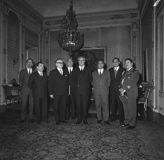 Saturno Nevola, Presidente della Sezione combattenti e reduci del Segretariato generale della Presidenza della Repubblica, con i componenti il Consiglio direttivo