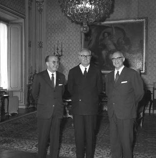 Il Presidente della Repubblica Giuseppe Saragat  con il Presidente della Fiera Campionaria di Milano  l'avv. Adrio Casati e il  Segretario generale  Michele Guido Franci