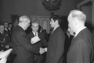 Giuseppe Fucà, Presidente dell'Unione italiana ciechi, con i dirigenti nazionali e gli alunni vincitori di borse di studio istituite dall'Unione in udienza dal Presidente della Repubblica Giuseppe Saragat