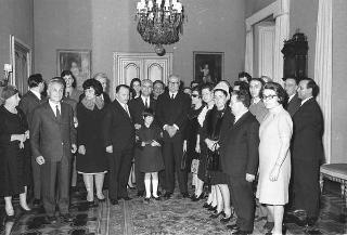 Giuseppe Fucà, Presidente dell'Unione italiana ciechi, con i dirigenti nazionali e gli alunni vincitori di borse di studio istituite dall'Unione in udienza dal Presidente della Repubblica Giuseppe Saragat