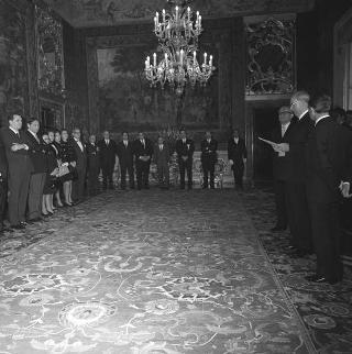 Avv. Giacinto Froggio Francica, Presidente del "Brutium", con i componenti il Comitato direttivo e gli esponenti delle comunità calabresi nel mondo, in occasione della 3^ edizione della "Festa dei calabresi nel mondo"