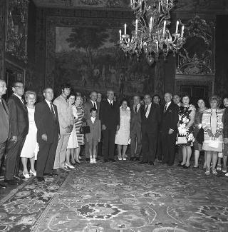Il Presidente della Repubblica Giuseppe Saragat  con Salvatore Noto, nuovo Segretario generale della Locale 89,  e Giuseppe Lupis, Ministro della marina mercantile