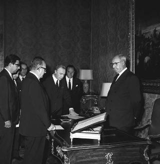 Il Presidente della Repubblica Giuseppe Saragat  durante la cerimonia di Giuramento dei ministri del II Governo Rumor
