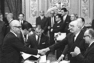 Il Presidente della Repubblica Giuseppe Saragat  durante la cerimonia di Giuramento dei ministri del II Governo Rumor