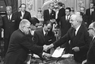 Il Presidente della Repubblica Giuseppe Saragat  durante la cerimonia di Giuramento dei ministri del II Governo Rumor
