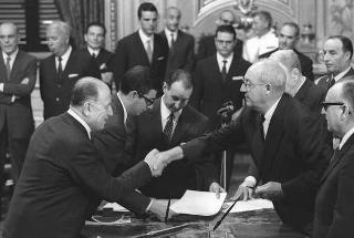 Il Presidente della Repubblica Giuseppe Saragat  durante la cerimonia di Giuramento dei ministri del II Governo Rumor