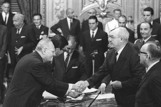 Il Presidente della Repubblica Giuseppe Saragat  durante la cerimonia di Giuramento dei ministri del II Governo Rumor