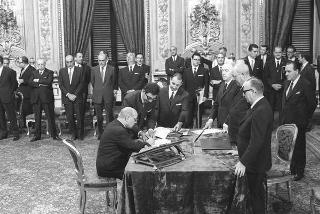 Il Presidente della Repubblica Giuseppe Saragat  durante la cerimonia di Giuramento dei ministri del II Governo Rumor