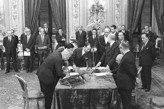 Il Presidente della Repubblica Giuseppe Saragat  durante la cerimonia di Giuramento dei ministri del II Governo Rumor
