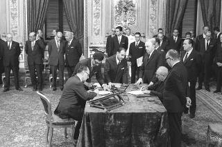 Il Presidente della Repubblica Giuseppe Saragat  durante la cerimonia di Giuramento dei ministri del II Governo Rumor
