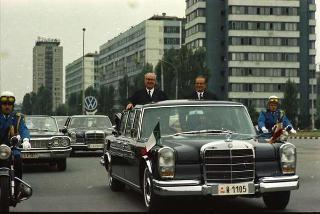 Visita ufficiale del Presidente della Repubblica Giuseppe Saragat accompagnato dall'on. Aldo Moro, Ministro degli Esteri, nella Repubblica Federativa di Jugoslavia (Belgrado, Zagabria, Lubiana), 2-6 ottobre 1969