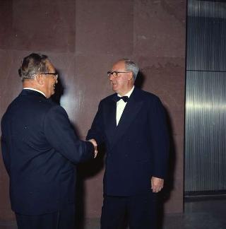 Visita ufficiale del Presidente della Repubblica Giuseppe Saragat accompagnato dall'on. Aldo Moro, Ministro degli Esteri, nella Repubblica Federativa di Jugoslavia (Belgrado, Zagabria, Lubiana), 2-6 ottobre 1969