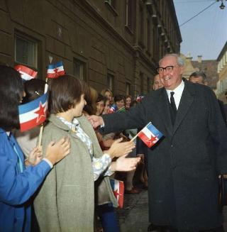Visita ufficiale del Presidente della Repubblica Giuseppe Saragat accompagnato dall'on. Aldo Moro, Ministro degli Esteri, nella Repubblica Federativa di Jugoslavia (Belgrado, Zagabria, Lubiana), 2-6 ottobre 1969