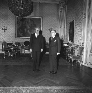 Il Presidente della Repubblica Giuseppe Saragat con Mario Ferrari Aggradi, Ministro del tesoro