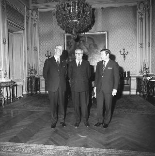 Il Presidente della Repubblica Giuseppe Saragat riceve in udienza Sir Eric Drake, Presidente del Gruppo British Petroleum, con Ernst Holzer, amministratore delegato della B.P. italiana