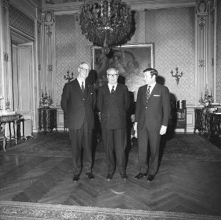 Il Presidente della Repubblica Giuseppe Saragat riceve in udienza Sir Eric Drake, Presidente del Gruppo British Petroleum, con Ernst Holzer, amministratore delegato della B.P. italiana