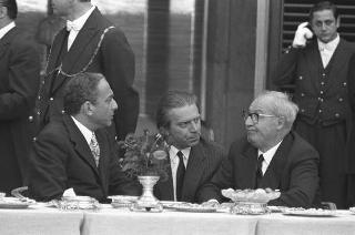 Giardini del Quirinale, ricevimento offerto dal Presidente della Repubblica Giuseppe Saragat al Corpo Diplomatico in occasione della Festa della Repubblica