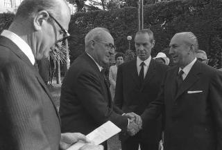Giardini del Quirinale, ricevimento offerto dal Presidente della Repubblica Giuseppe Saragat al Corpo Diplomatico in occasione della Festa della Repubblica