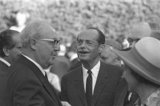 Giardini del Quirinale, ricevimento offerto dal Presidente della Repubblica Giuseppe Saragat al Corpo Diplomatico in occasione della Festa della Repubblica