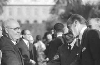 Giardini del Quirinale, ricevimento offerto dal Presidente della Repubblica Giuseppe Saragat al Corpo Diplomatico in occasione della Festa della Repubblica