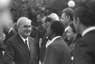 Giardini del Quirinale, ricevimento offerto dal Presidente della Repubblica Giuseppe Saragat al Corpo Diplomatico in occasione della Festa della Repubblica
