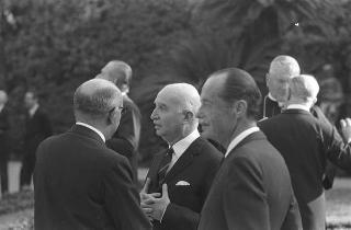 Giardini del Quirinale, ricevimento offerto dal Presidente della Repubblica Giuseppe Saragat al Corpo Diplomatico in occasione della Festa della Repubblica