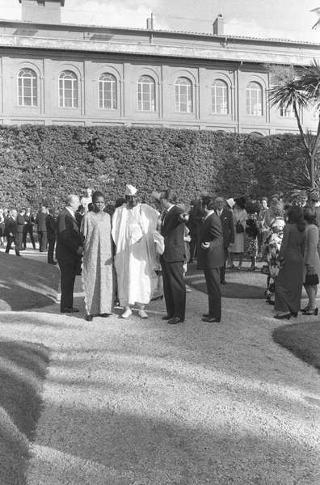 Giardini del Quirinale, ricevimento offerto dal Presidente della Repubblica Giuseppe Saragat al Corpo Diplomatico in occasione della Festa della Repubblica