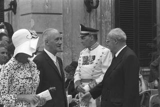 Giardini del Quirinale, ricevimento offerto dal Presidente della Repubblica Giuseppe Saragat al Corpo Diplomatico in occasione della Festa della Repubblica