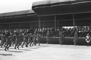 II Presidente della Repubblica Giuseppe Saragat durante la parata militare in occasione della Festa della Repubblica