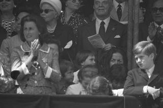 II Presidente della Repubblica Giuseppe Saragat durante la parata militare in occasione della Festa della Repubblica