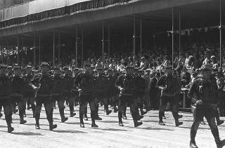 II Presidente della Repubblica Giuseppe Saragat durante la parata militare in occasione della Festa della Repubblica