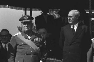 II Presidente della Repubblica Giuseppe Saragat durante la parata militare in occasione della Festa della Repubblica