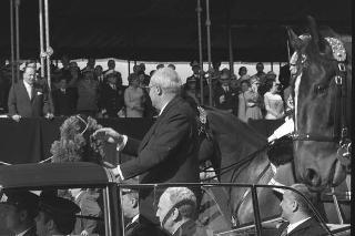 II Presidente della Repubblica Giuseppe Saragat durante la parata militare in occasione della Festa della Repubblica