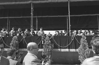 II Presidente della Repubblica Giuseppe Saragat durante la parata militare in occasione della Festa della Repubblica